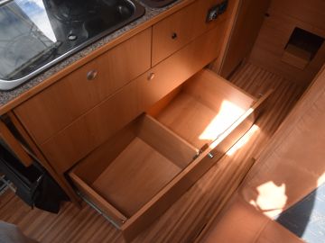 Pössl KW 009 Camperbus